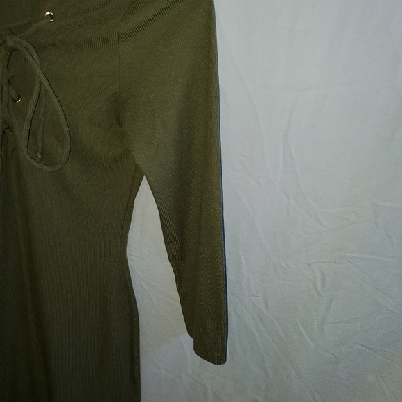 Charlotte Russe Green ribbed Mini dress Size Small - Picture 3 of 7